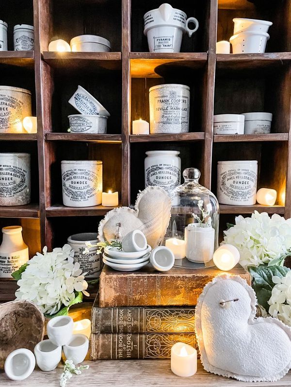 12-Piece Set of Flickering LED Tea Light Tealight Candles for Home and Party Decor